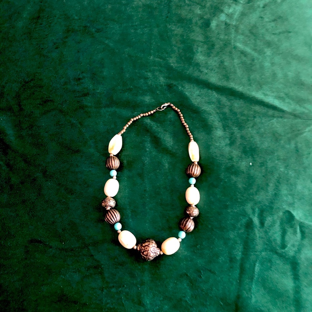 Necklaces - Picture 5 of 9